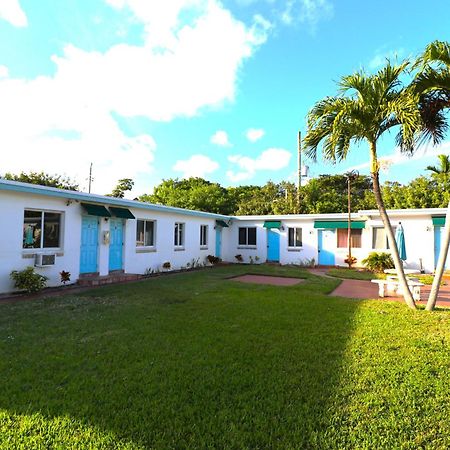 Hallandale Beach Motel With Free Parking And Full Kitchen ! No Extra Fees! Accepting Cash! エクステリア 写真
