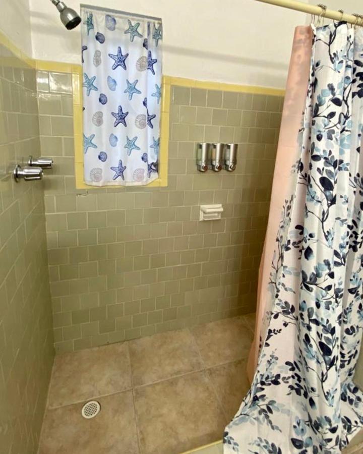 Hallandale Beach Motel With Free Parking And Full Kitchen ! No Extra Fees! Accepting Cash! エクステリア 写真