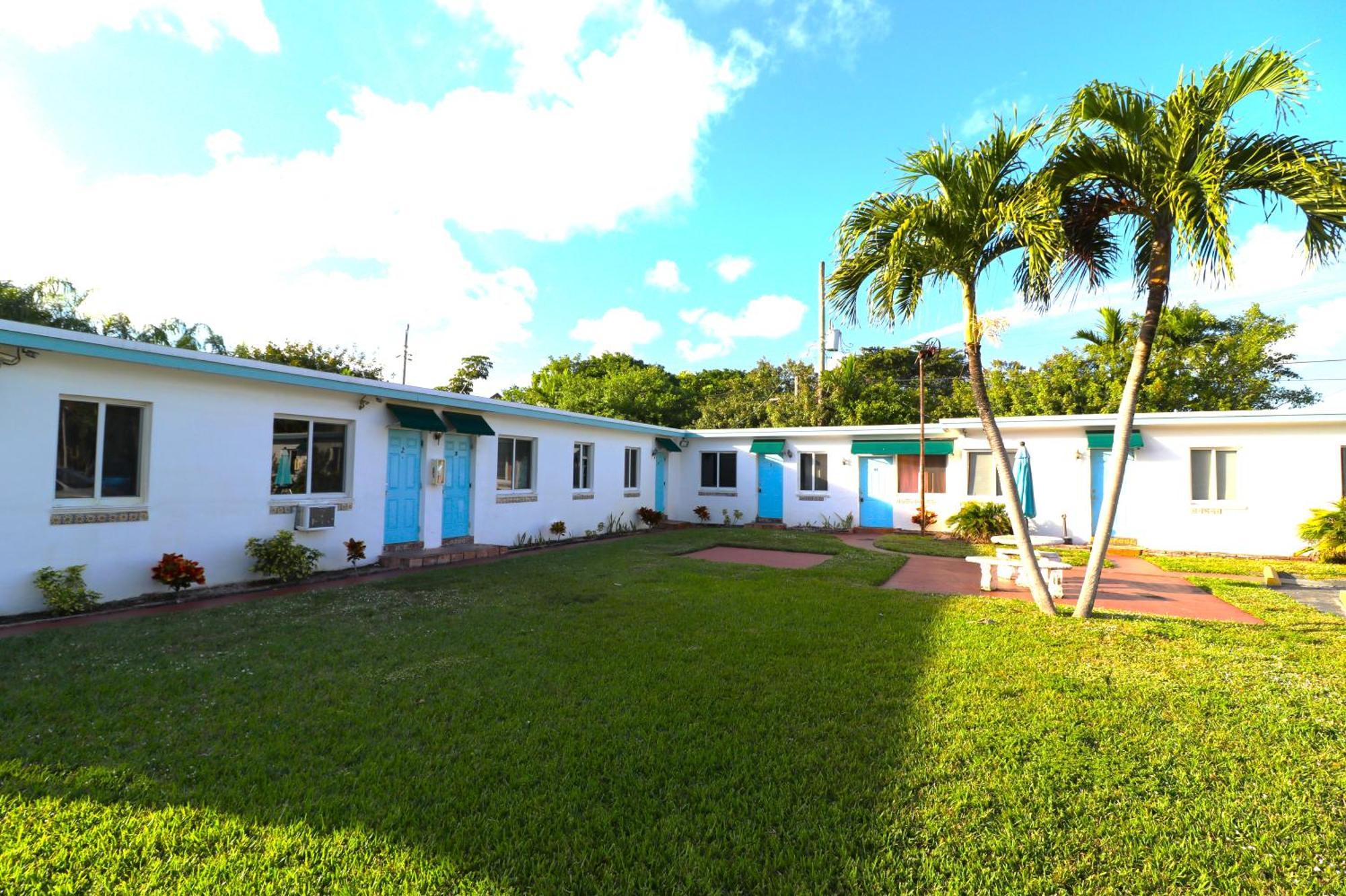 Hallandale Beach Motel With Free Parking And Full Kitchen ! No Extra Fees! Accepting Cash! エクステリア 写真